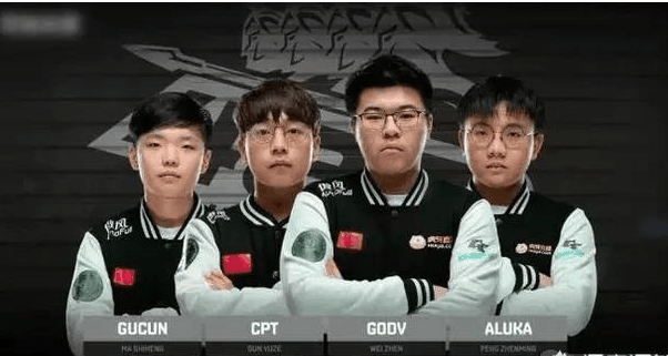 更展示了杨 更展示了杨