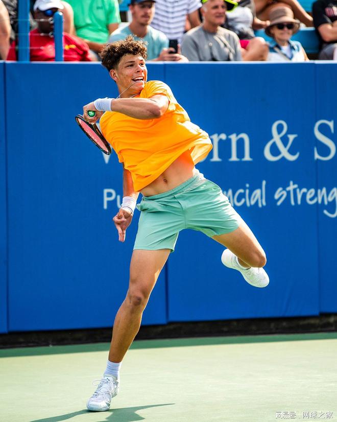 倡议中强调 倡议中强调