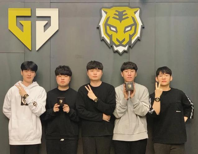 赋予了此次 赋予了此次